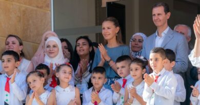الرئيس الأسد والسيدة الأولى أسماء الأسد يلتقيان طلاب وطالبات مدرسة دار الأمان لأبناء الشهداء بطرطوس
